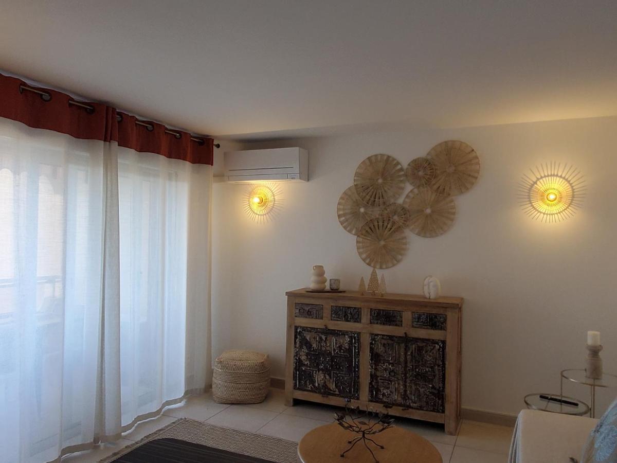 Frejus Plage Le Capitole T2 35M2 Climatise Balcon Kültér fotó