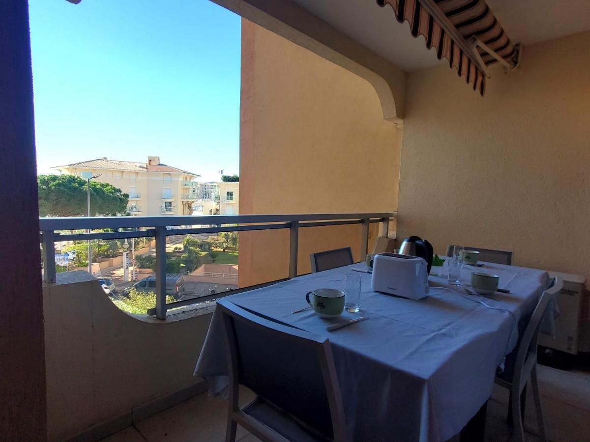 Frejus Plage Le Capitole T2 35M2 Climatise Balcon Kültér fotó