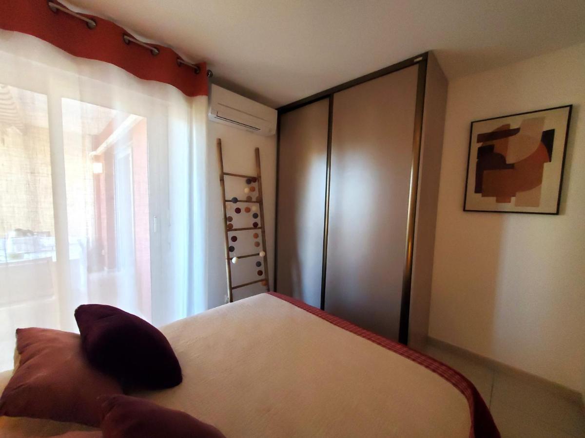Frejus Plage Le Capitole T2 35M2 Climatise Balcon Kültér fotó